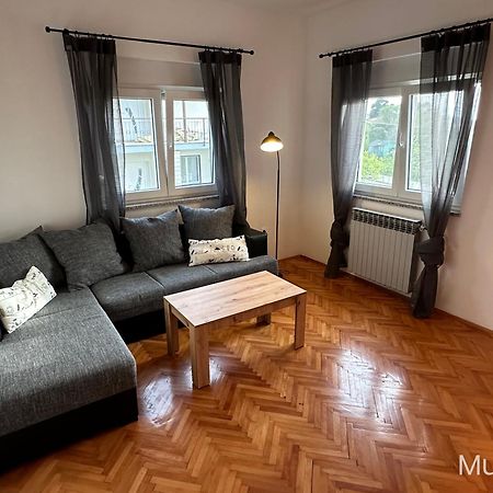 Vala Apartments 罗维尼 外观 照片
