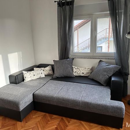 Vala Apartments 罗维尼 外观 照片