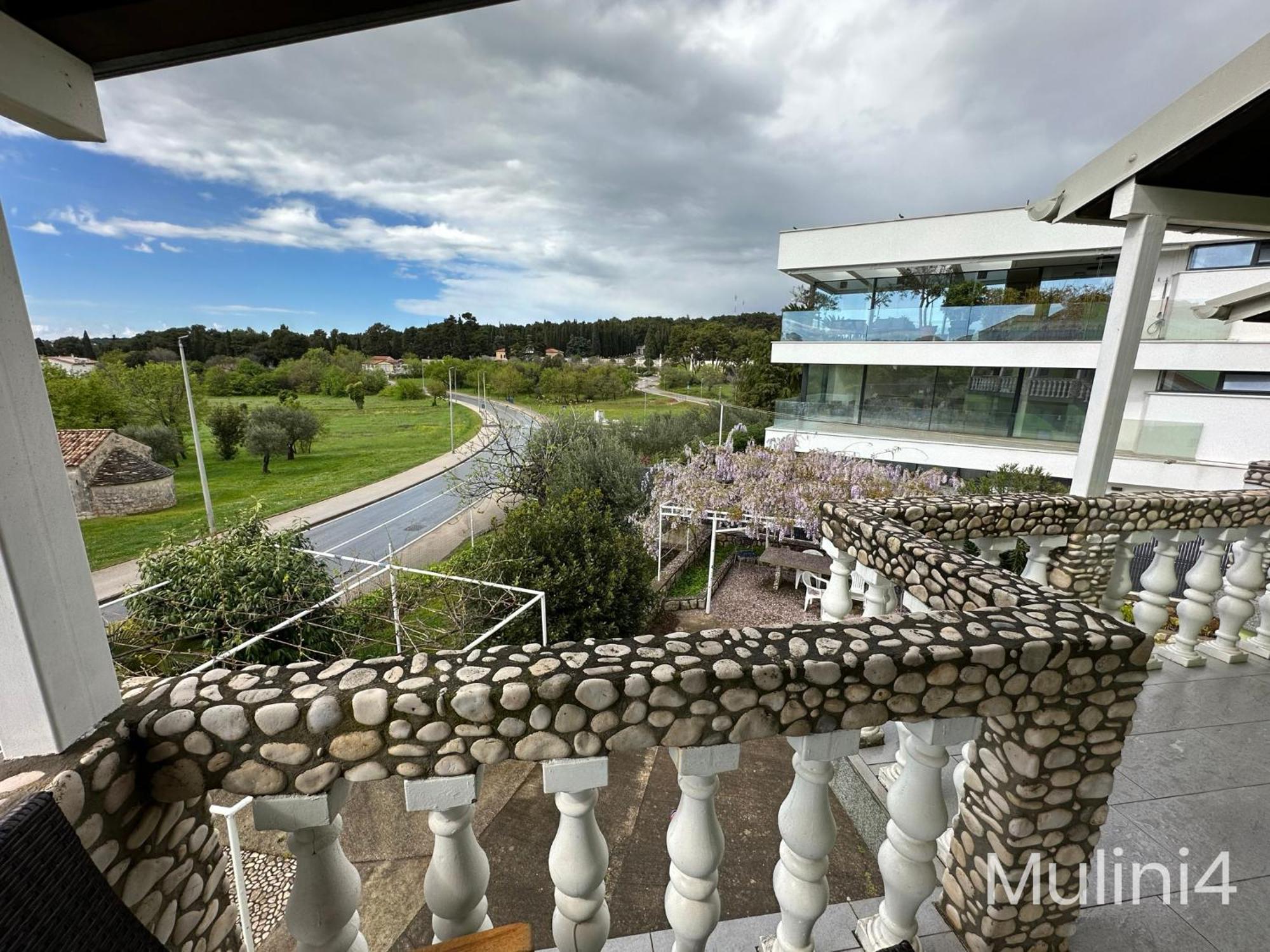 Vala Apartments 罗维尼 外观 照片